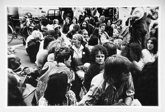 Artist: b'COX, Mary' | Title: bPostcard: International Women's Day, Melbourne. | Date: 1985 | Technique: b'photo-offset-lithograph' Artist: b'COX, Mary' | Title: bPostcard: International Women's Day, Melbourne. | Date: 1985 | Technique: b'photo-offset-lithograph'